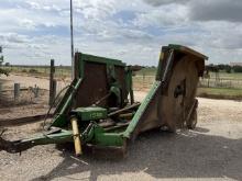 John Deere  1518