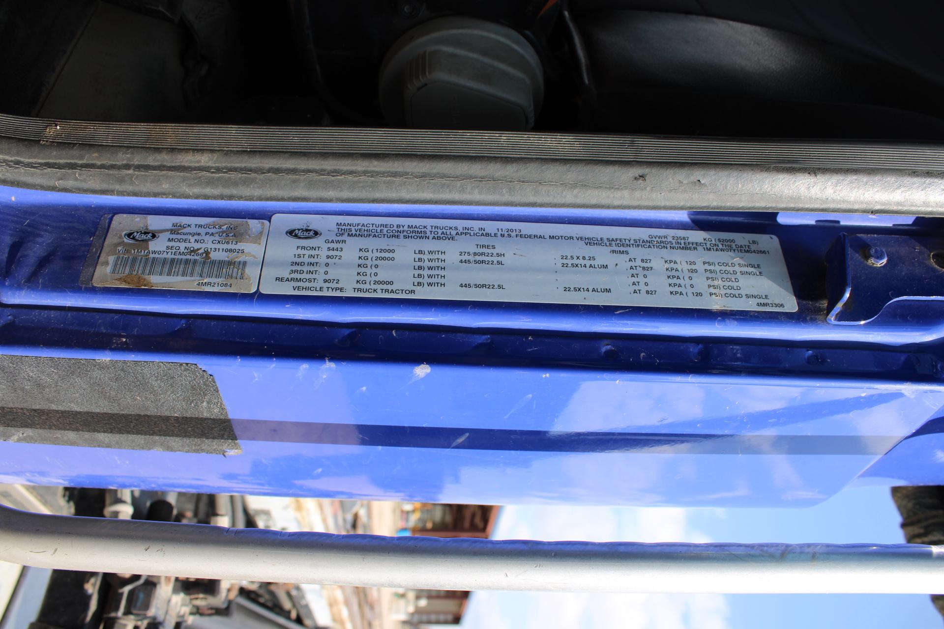 2014 Mack CXU613 Roll-Off Truck