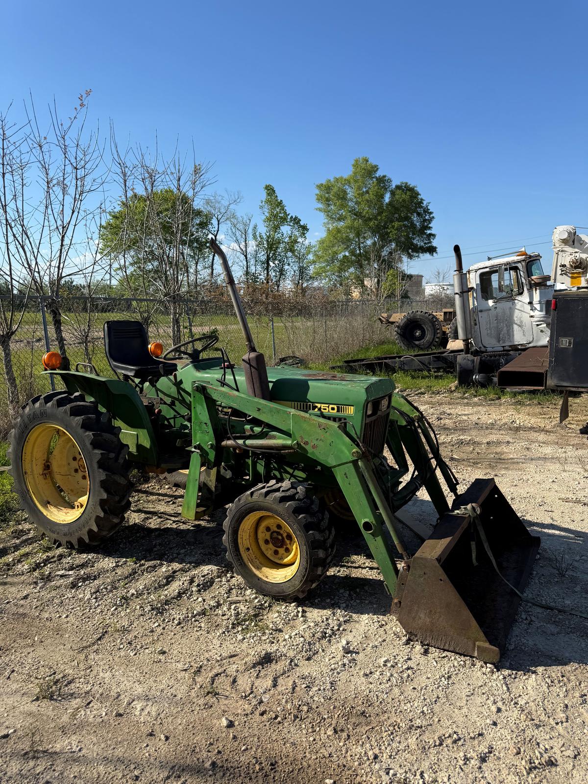 John Deere 750 Tractor