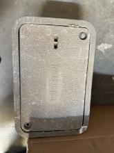 Underground Enclosure Traffic Signal