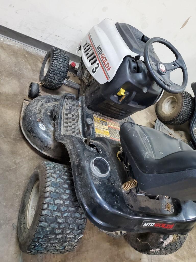 MTD  Riding Lawn Mower
