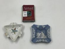 Wedgewood blue ashtray - Lefton- velvet