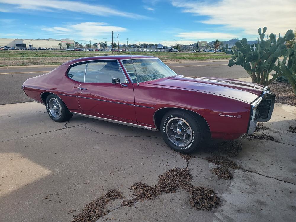 1969 Pontiac Custom S