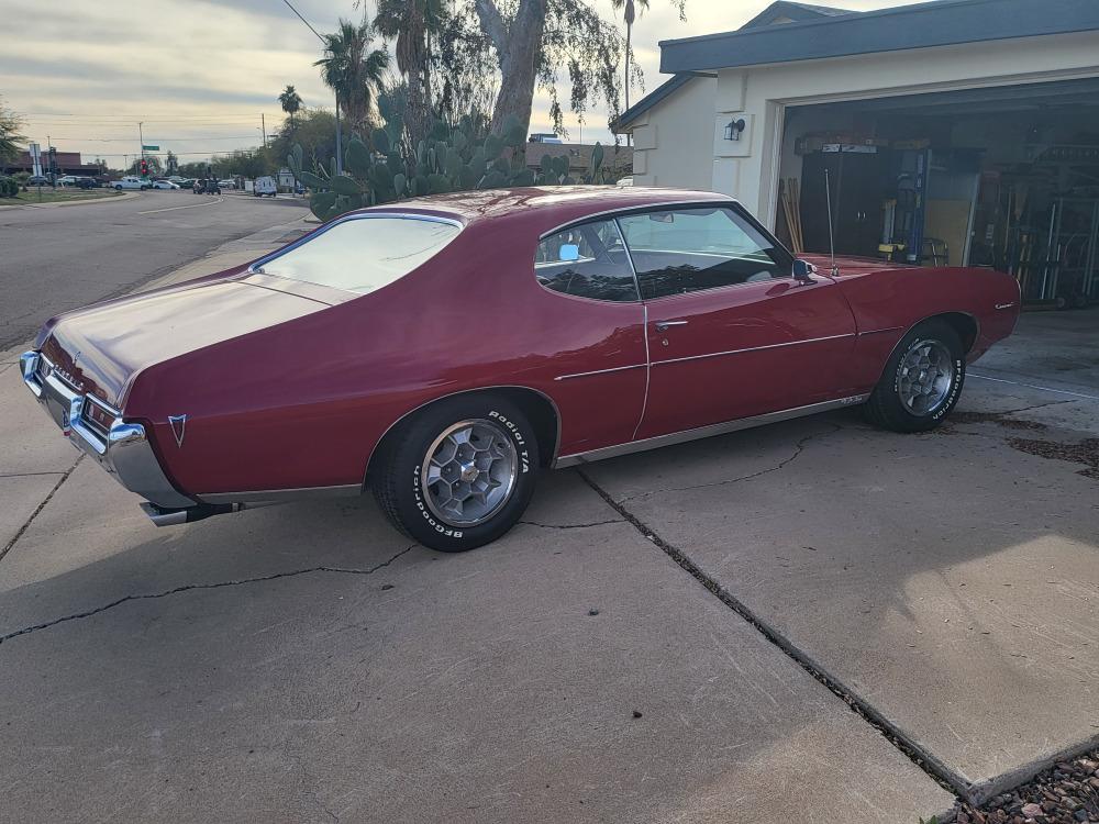 1969 Pontiac Custom S