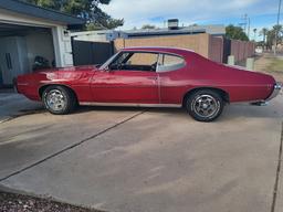 1969 Pontiac Custom S