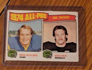 1975 Topps #215 1974 All-Pro Defensive Tackles (Merlin Olsen / Mike Reid)