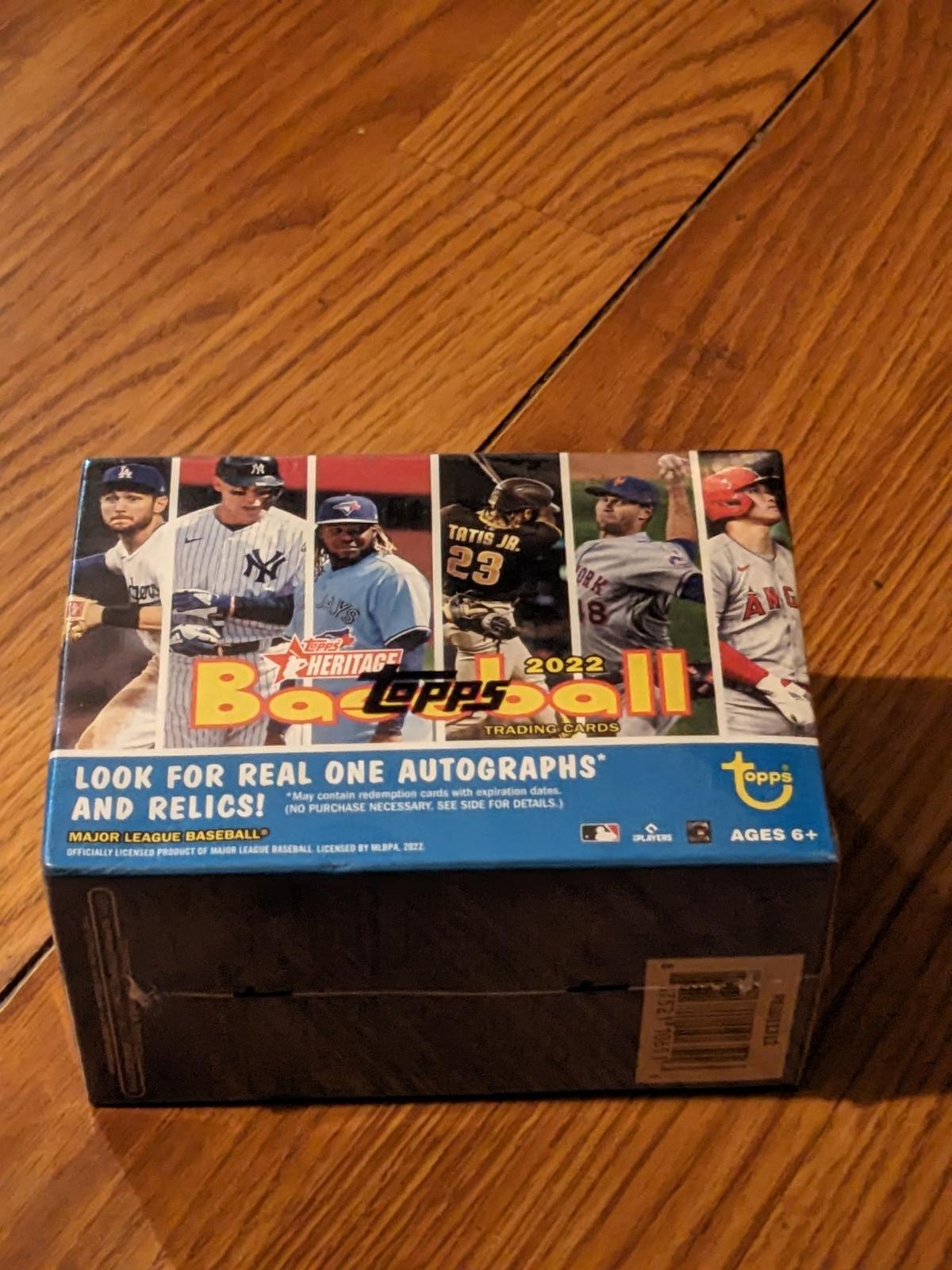 2022 Topps Heritage MLB Baseball Sealed/look for real one autographs and relics