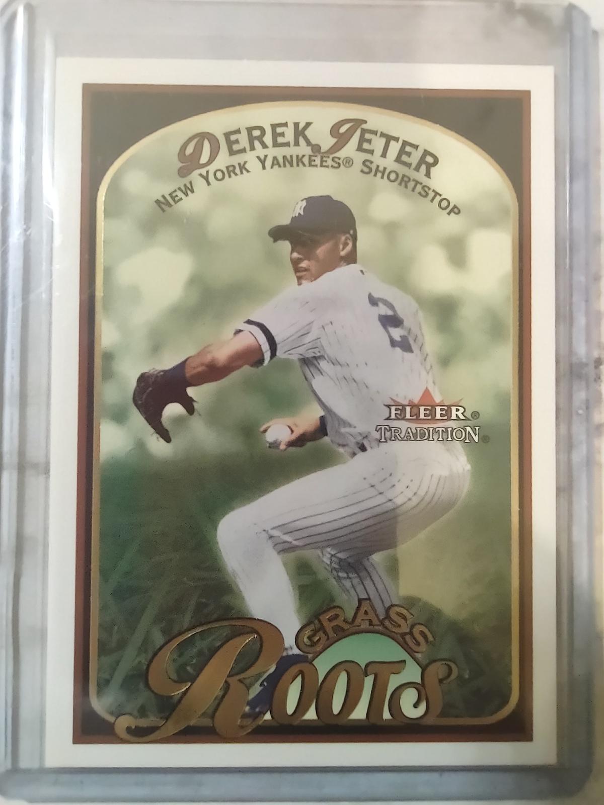 2001 Fleer Grass Roots Derek Jeter #1