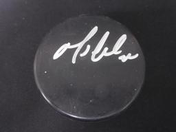 MARIO LEMIEUX SIGNED HOCKEY PUCK WITH COA