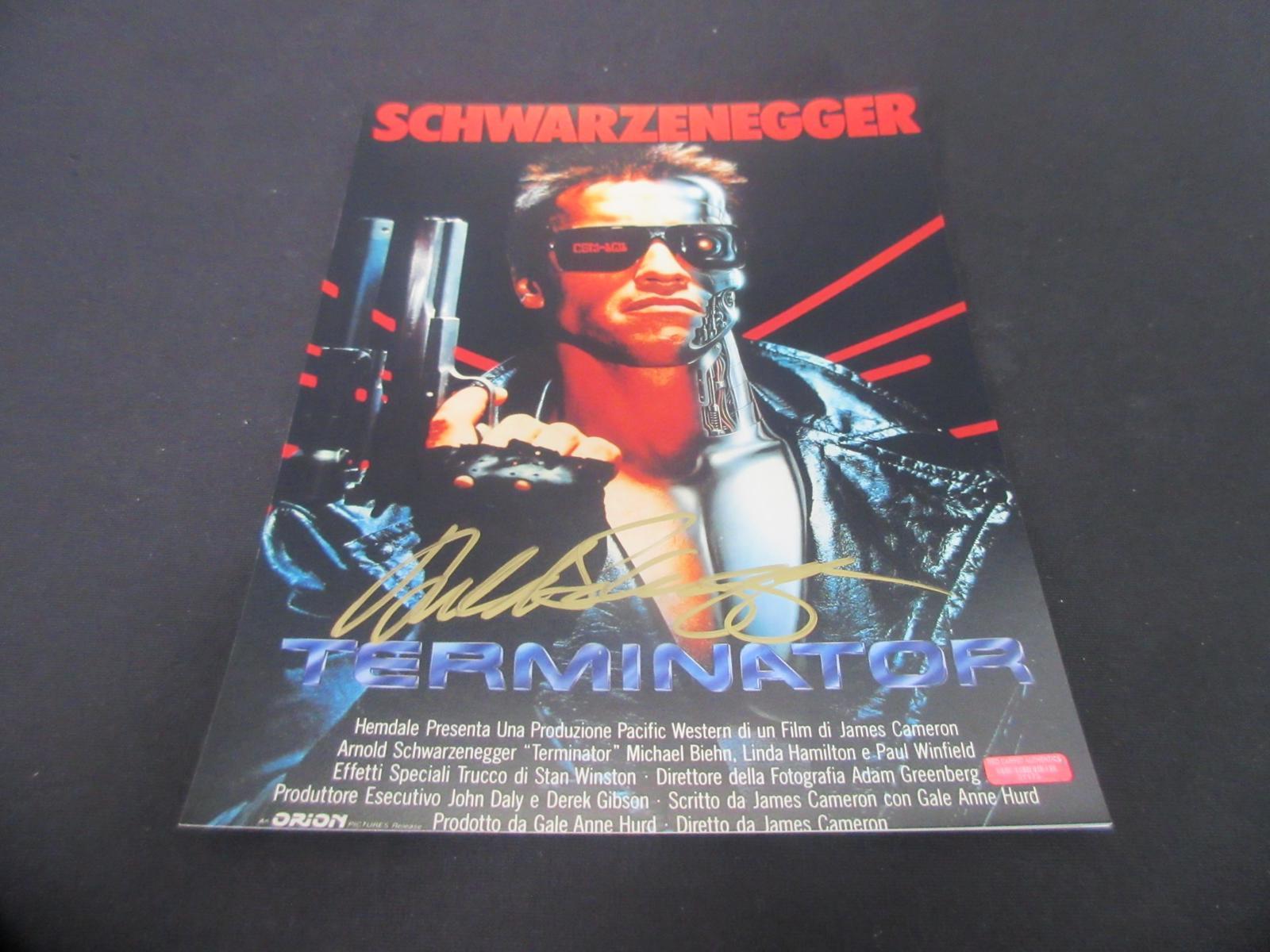SCHWARZENEGGER SIGNED 8X10 PHOTO WITH COA
