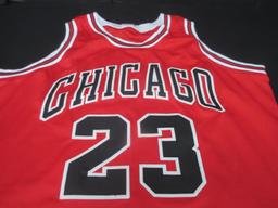 MICHAEL JORDAN SIGNED BULLS JERSEY WITH COA