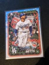 2024 Topps Holiday SP Holiday Variation Mookie Betts #H135