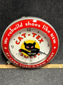 Cats Paw Cat Tex Soles 14" Advertising Clock