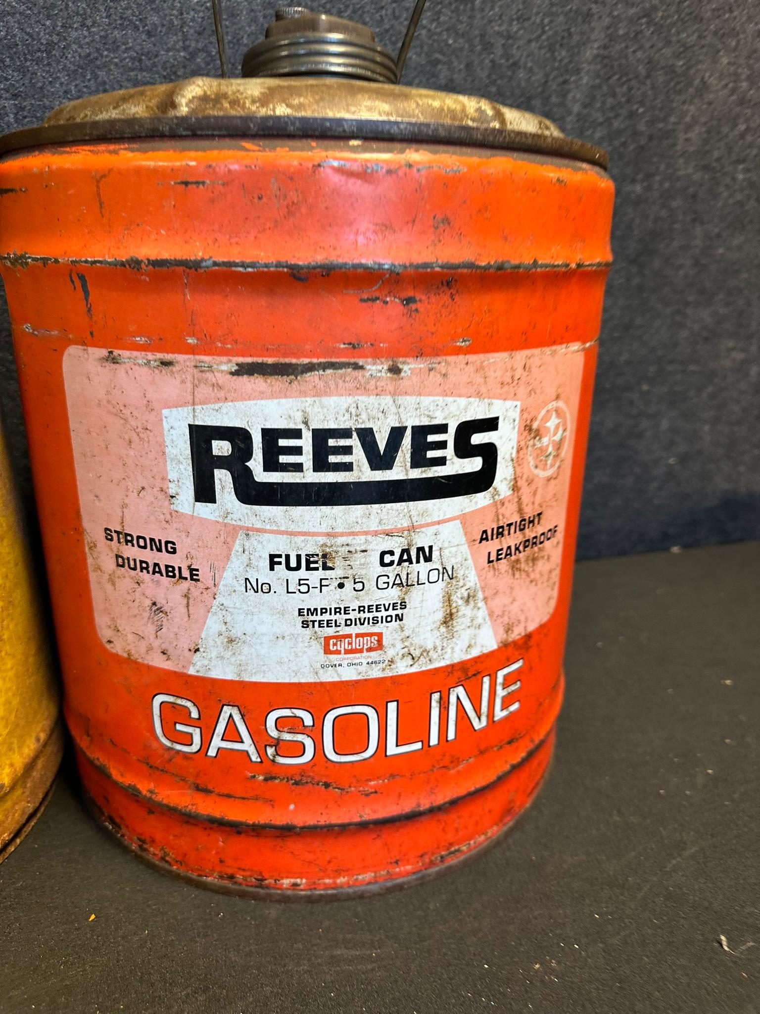 Total, Pennzoil & Reeves Lot of 3 5 Gallon Motor Oil Cans