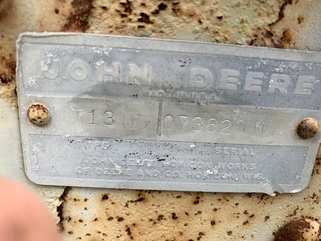 John Deere 110
