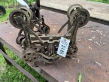 Boomer hay trolly ( we will ship this item) part loose, chipped wheel