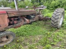 Farmall H , Gas runs and works
