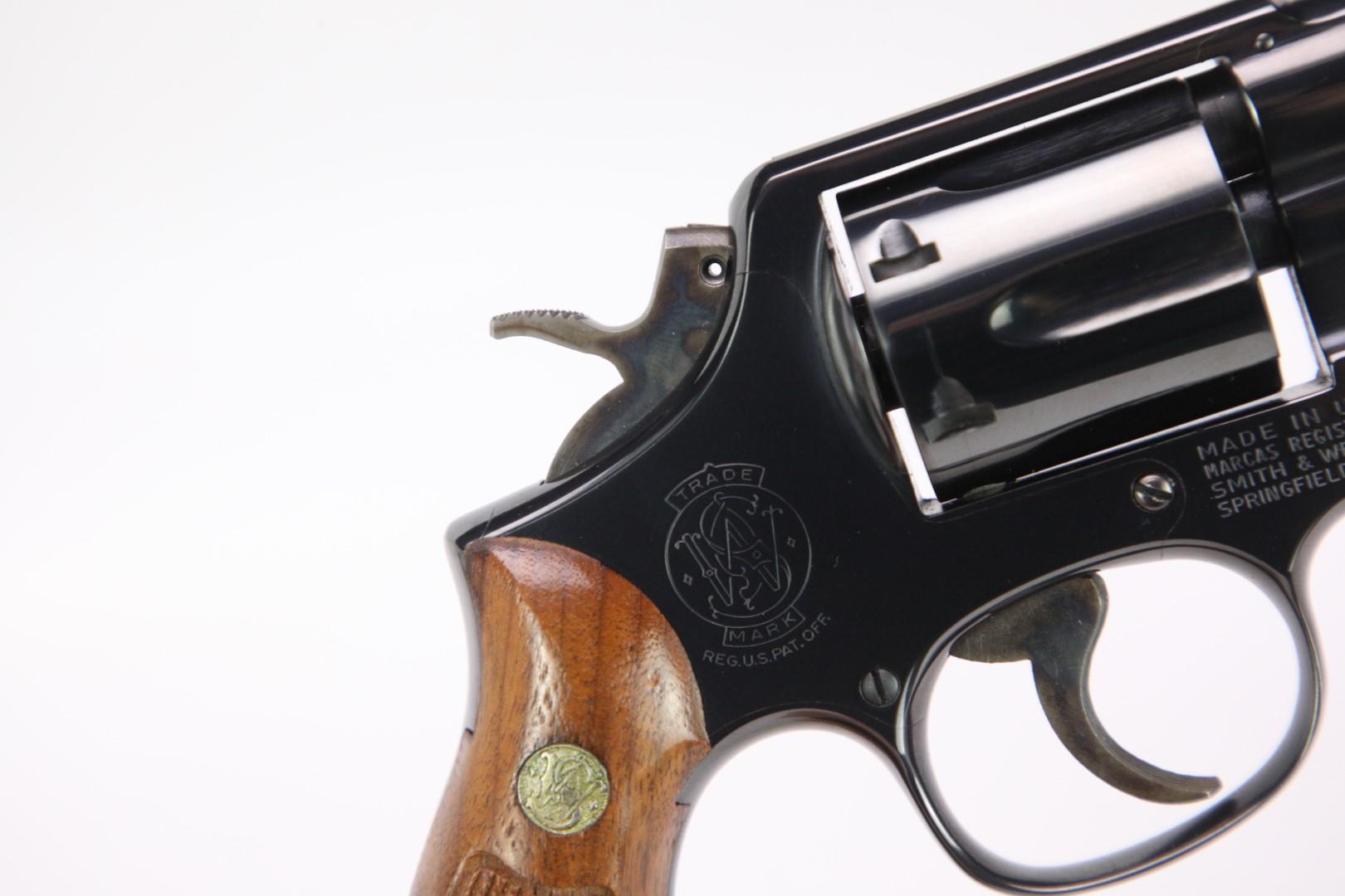 1977 Smith & Wesson S&W Model 10-5 .38 Special 2" Double Action Revolver & Box