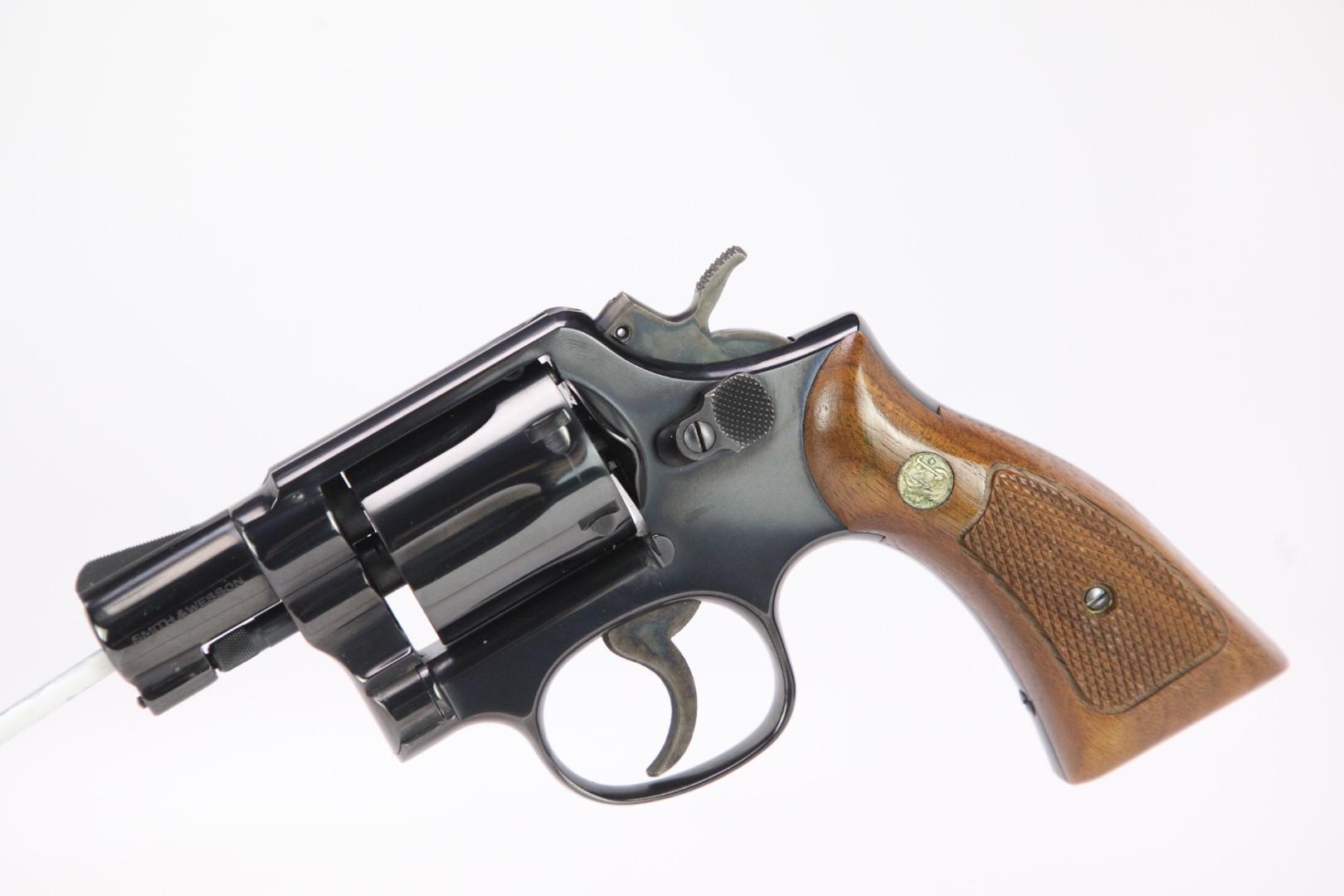 1977 Smith & Wesson S&W Model 10-5 .38 Special 2" Double Action Revolver & Box