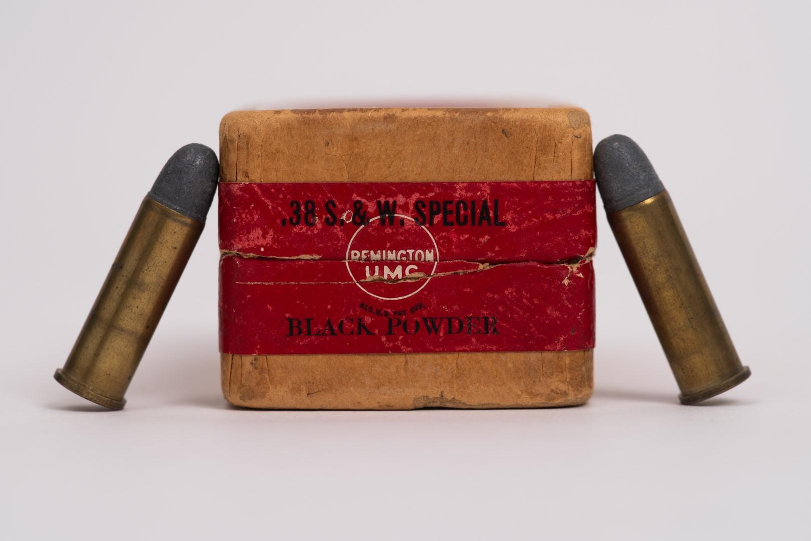 Full Correct Vintage Ammunition Winchester .38 Caliber Short, Green Label