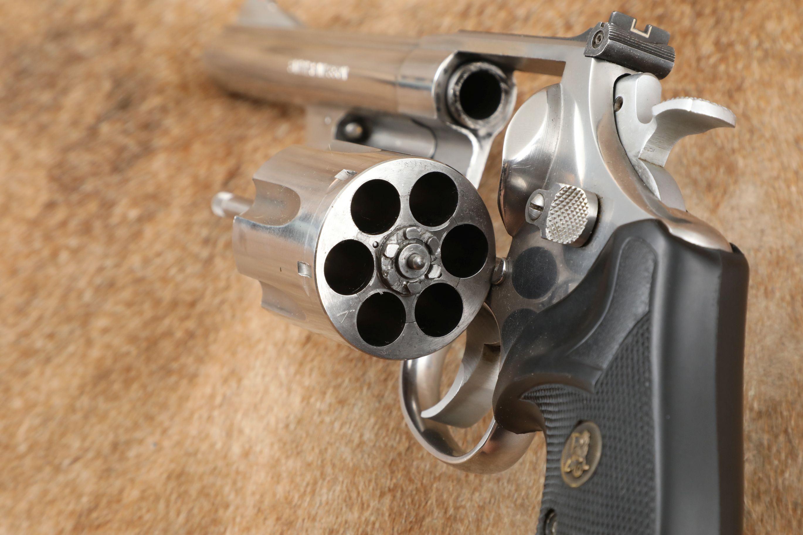 Smith & Wesson S&W 629-1 Stainless 6" .44 Magnum SA/DA Single/Double Action Revolver 1986