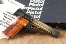 Smith & Wesson Model 41 Semi-Automatic .22 Long Rifle 1991 Box & Manual