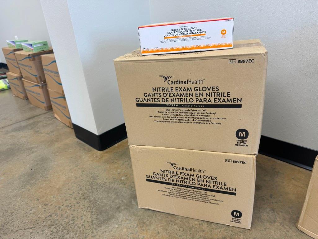 Medium Cardinal Nitrile Exam Gloves - Extra Thick - 2 Cases - 10 boxes per case - 100 count gloves