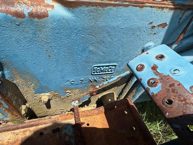 Ford 2000 Tractor
