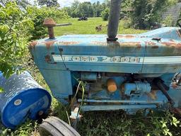 Ford 2000 Tractor