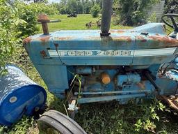 Ford 2000 Tractor