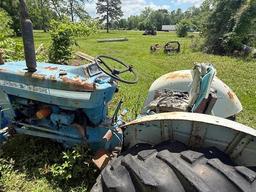 Ford 2000 Tractor