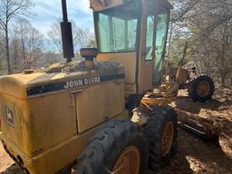 John Deere 570B