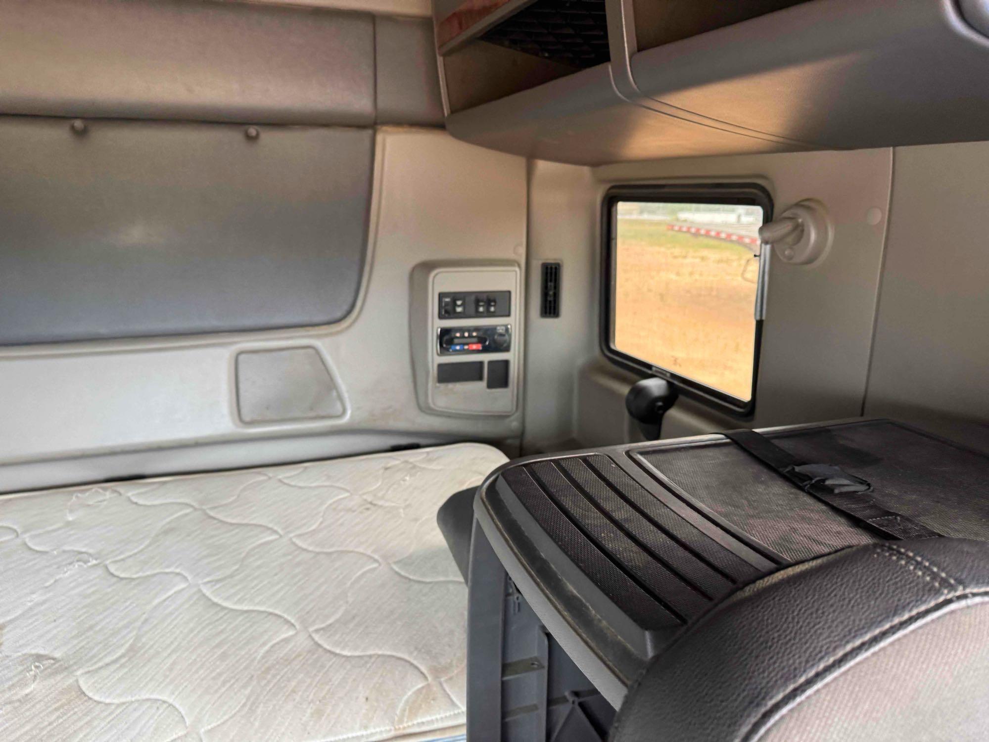 2017 International LT