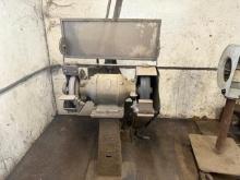 Tool Post Grinder 110 single phase. Running