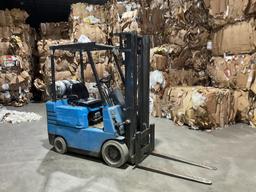 CATERPILLAR FORKLIFT