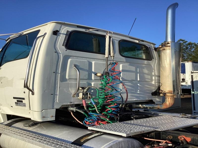2007 STERLING DAYCAB
