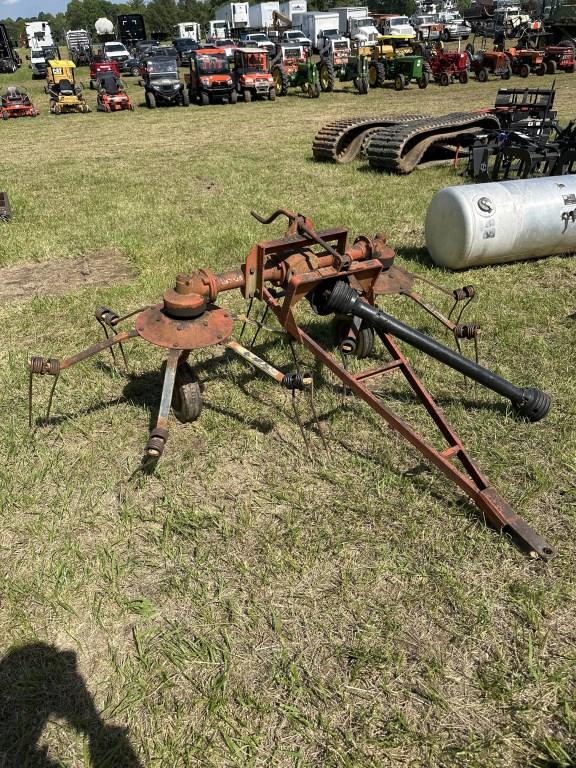 GTS 280 ROTARY HAY RAKE