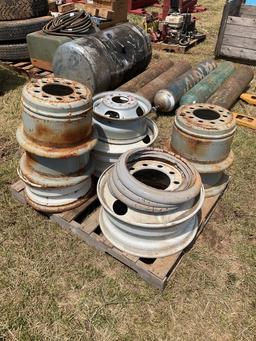 PALLET OF MISC WHEELS