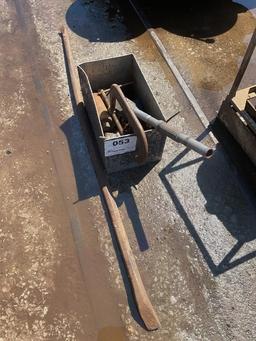 MISC TOOLS AND PRY BAR
