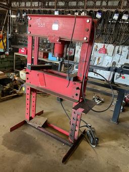 2001 NUGIER H75-4.5 HYDRAULIC PRESS