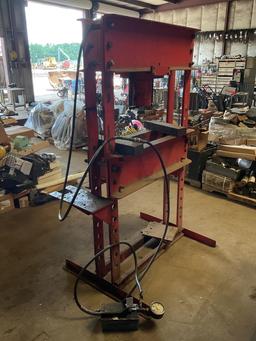 2001 NUGIER H75-4.5 HYDRAULIC PRESS