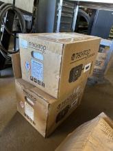 2 BRAND NEW TECHT TOP 3 P
