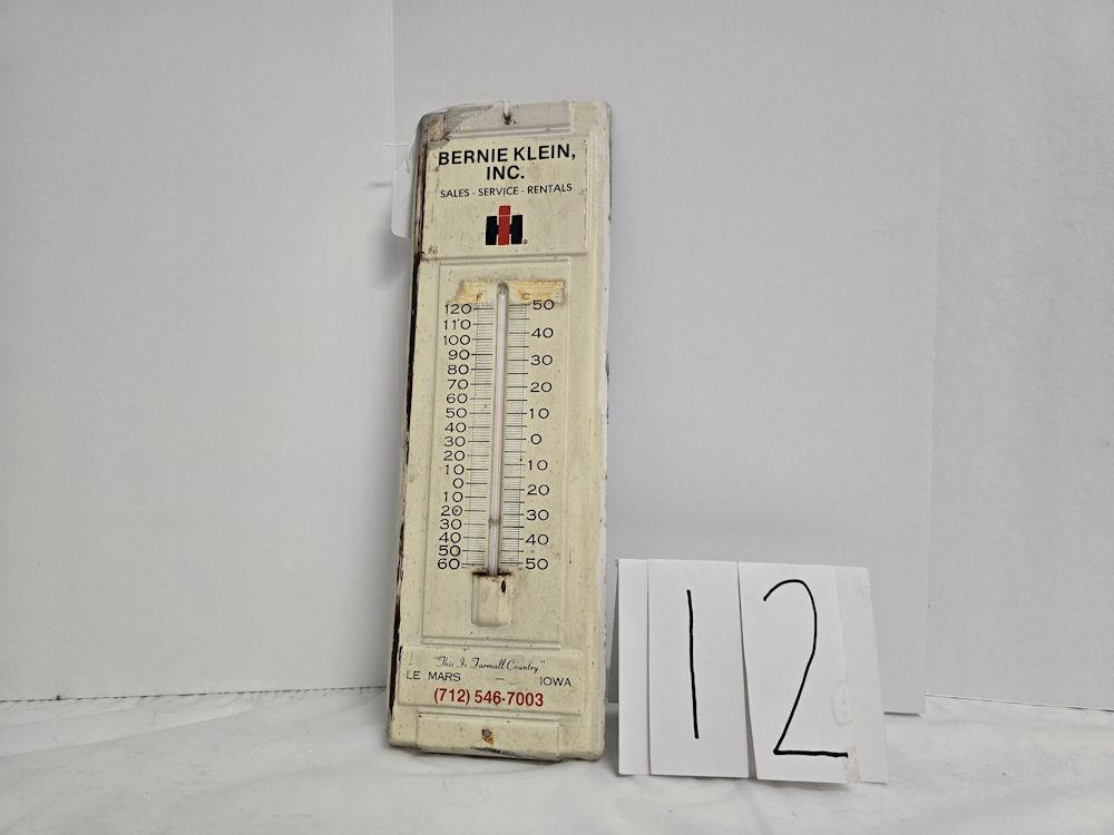 Bernie Klein inc le mars Iowa metal thermomerter