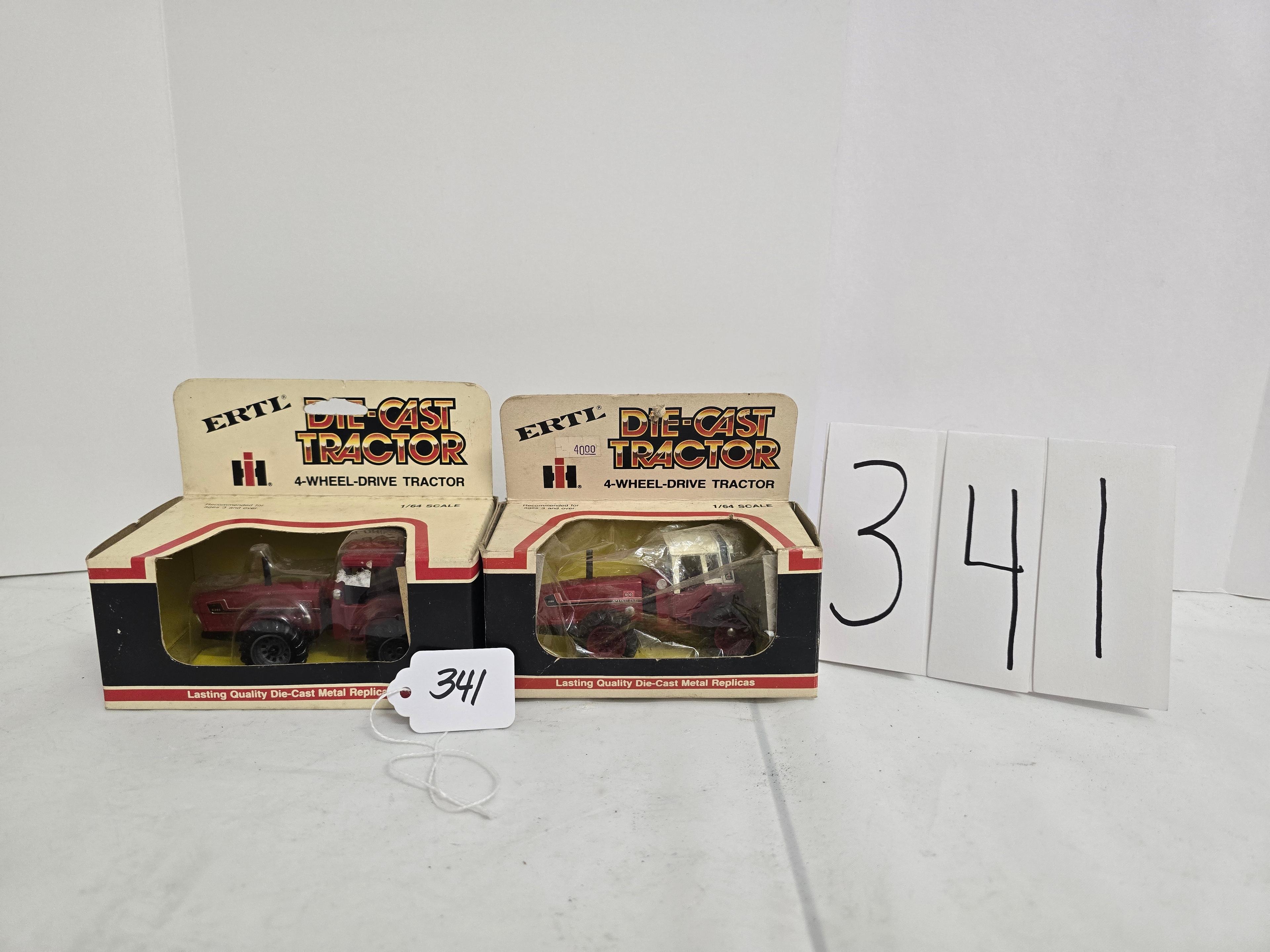 2 Ertl IH 4-wheel drive tractors 2 + 2 boxes are fair #1526