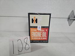 IH no one engine oil can one gallon can 407342r1 some oil in can good condition