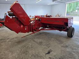 IH Baler 445 T with 15 thrower completely restored  showroom condition