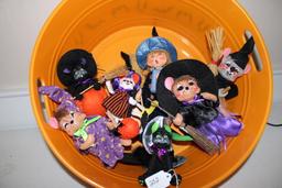 Lot of 8 Annalee Halloween Dolls with bucket