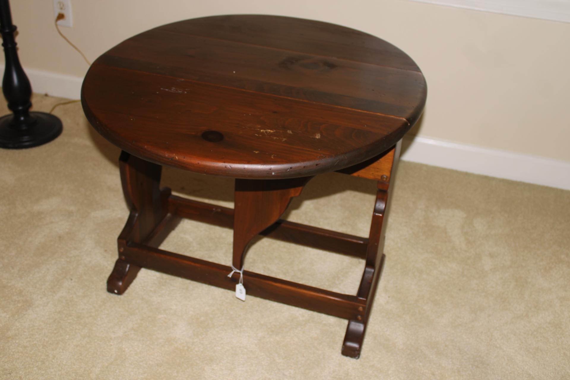 Ethan Allen Small Drop leaf table