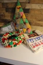 Vintage Christmas Quilted DÃ©cor and Towels