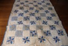 Vintage Pinwheel Pattern Quilt